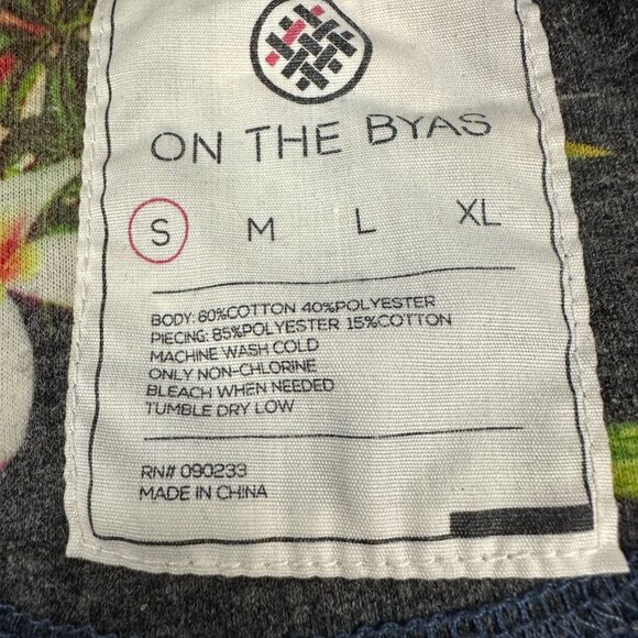 On The Byas Mens Size S Tropical Bird Print T-Shirt Blue & Multi-Color - Picture 4 of 7